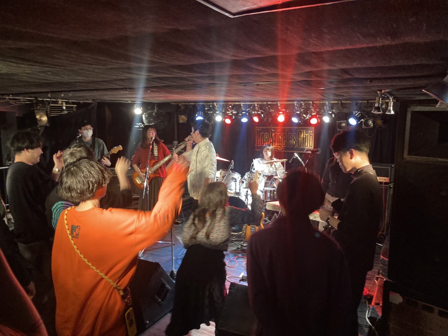 日大軽音楽部OB会のライブイベントの様子