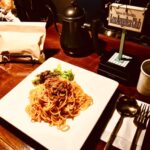 カフェタイムのミートソースパスタ（スープ付き）